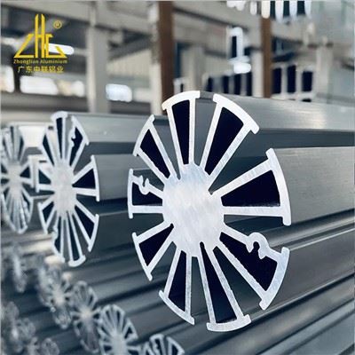 Radiator din aluminiu extrudat