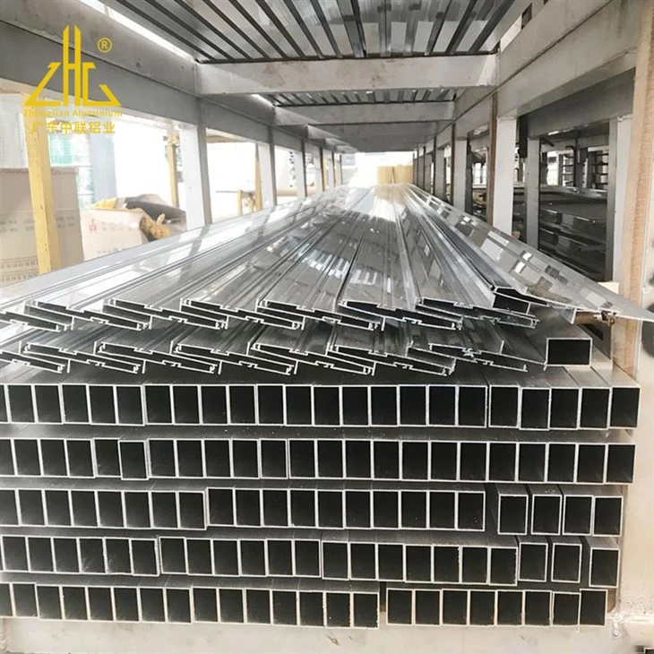 Extrudari late din aluminiu